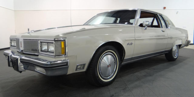 1983 Oldsmobile Ninety-Eight Regency - photo 2