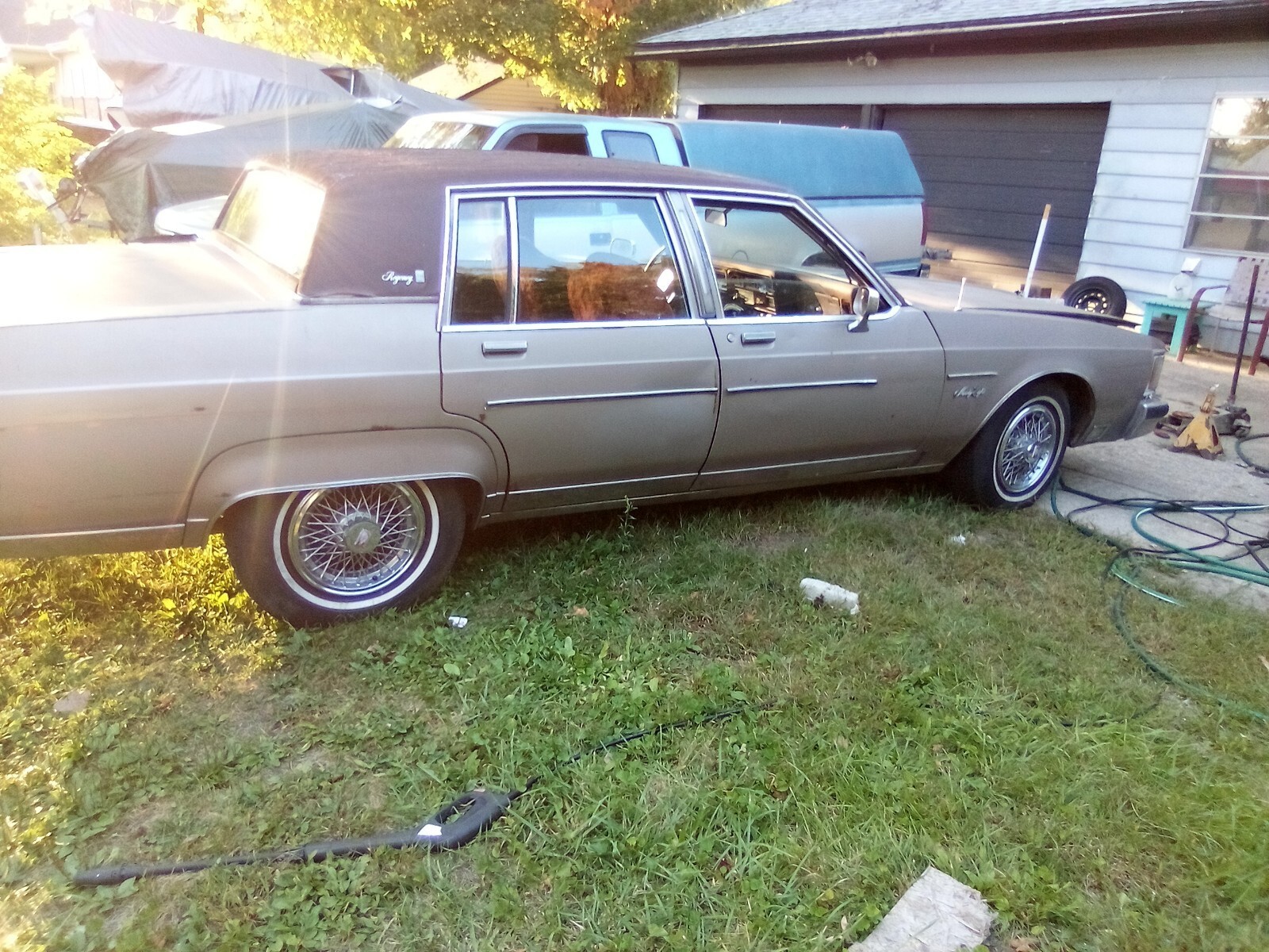 1983 Oldsmobile Ninety-Eight REGENCY BROUGHAM - photo 2