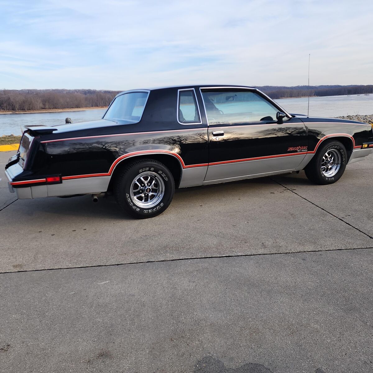 1983 Oldsmobile Hurst Calais - photo 2