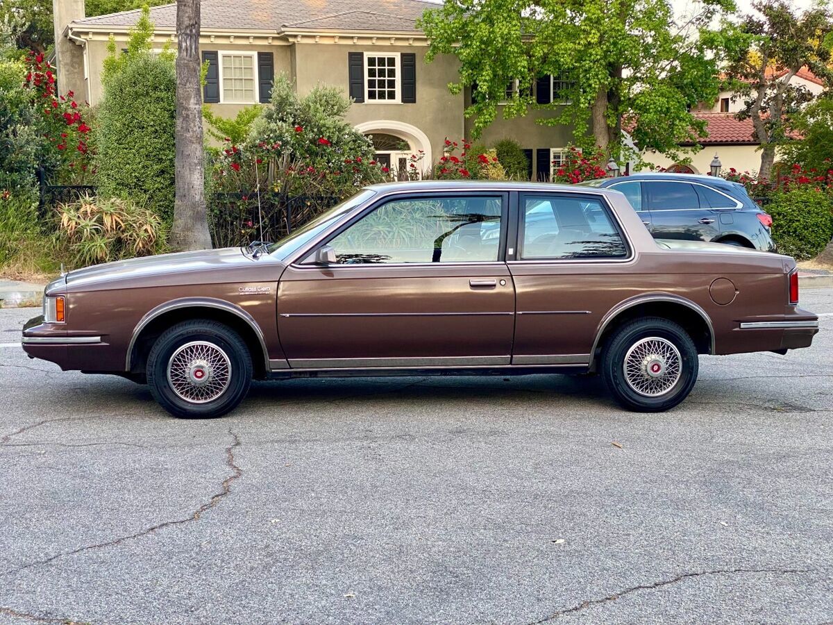 1983 Oldsmobile Cutlass Brougham - photo 3