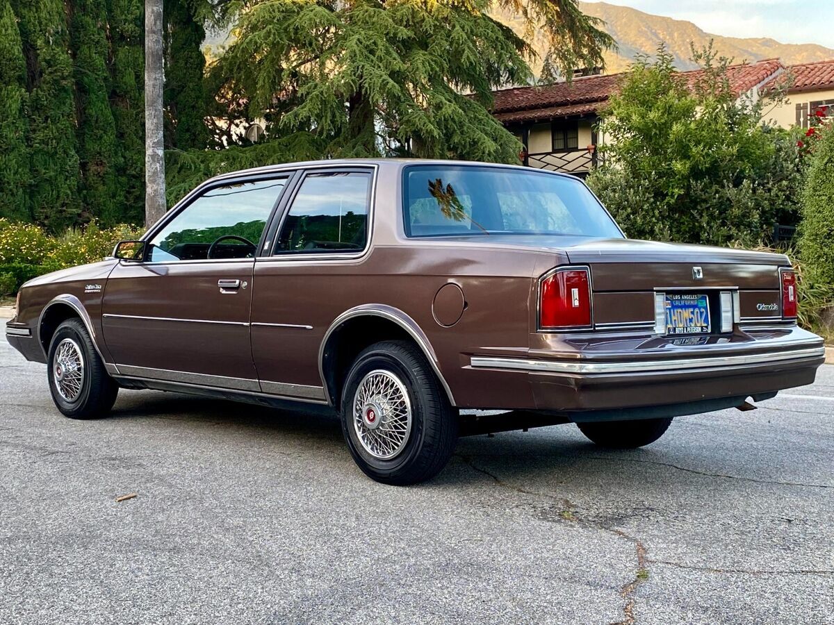 1983 Oldsmobile Cutlass Brougham - photo 4
