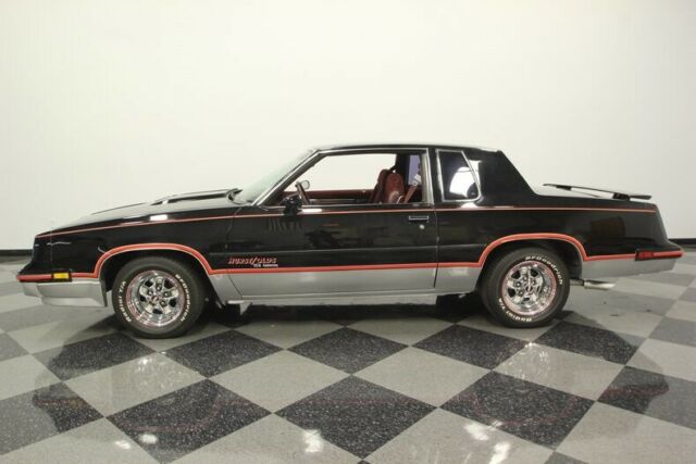 1983 Oldsmobile Cutlass Hurst 15th Anniversary - photo 8