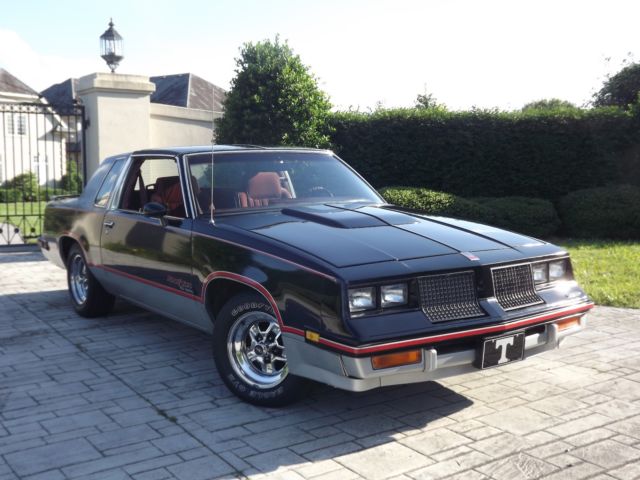 1983 Oldsmobile Cutlass Hurst 15th Anniversary Edition 1983 Oldsmobile Cutlass HURST 15TH ANNIVERSARY EDITION