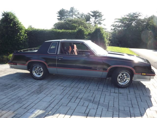 1983 Oldsmobile Cutlass HURST 15TH ANNIVERSARY EDITION - photo 2