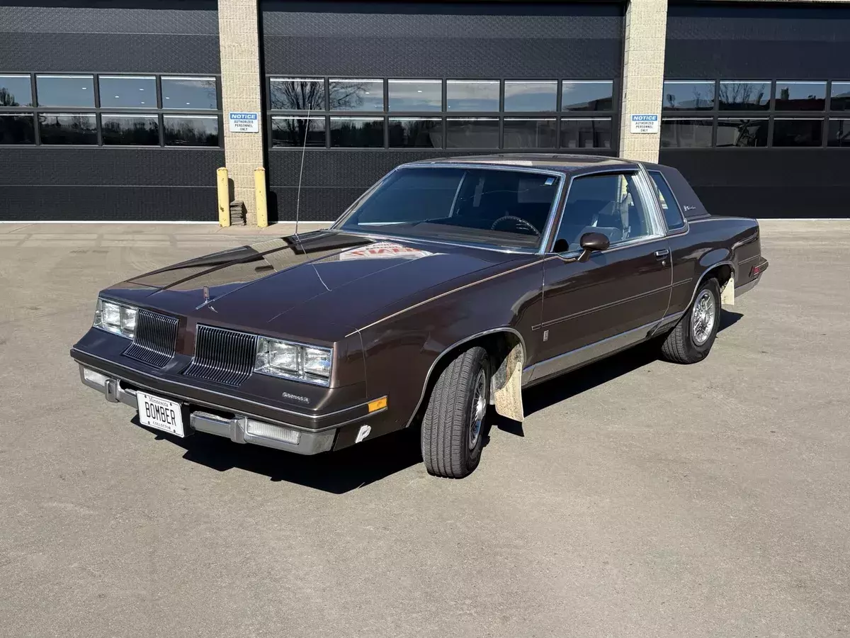 1983 Oldsmobile Cutlass Supreme Coupe Brown BROUGHAM 1983 Oldsmobile Cutlass BROUGHAM
