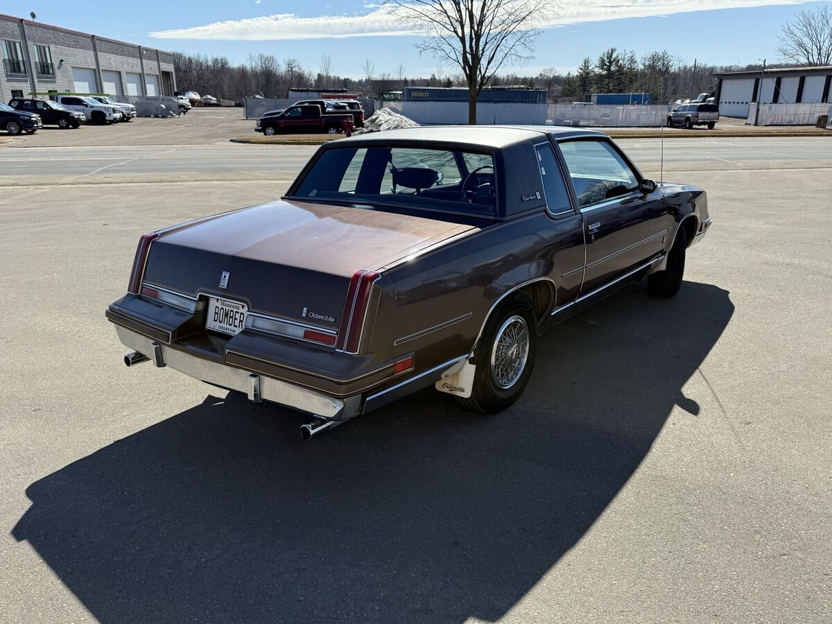1983 Oldsmobile Cutlass BROUGHAM - photo 3