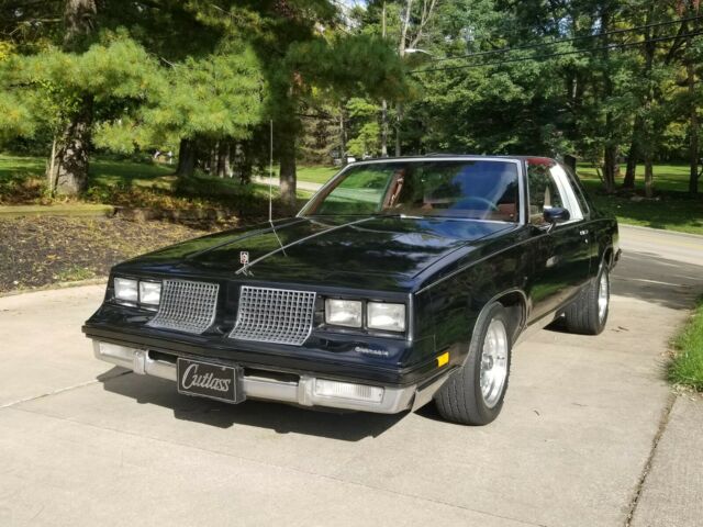 1983 Oldsmobile Cutlass Cutlass Supreme - photo 3