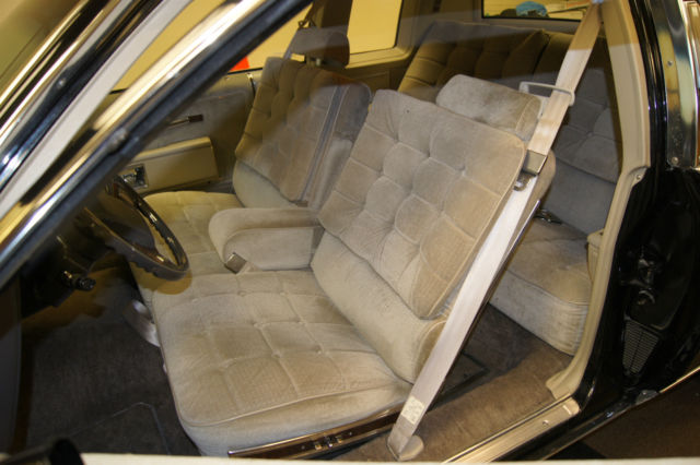 1983 Oldsmobile Eighty-Eight 2dr - photo 11