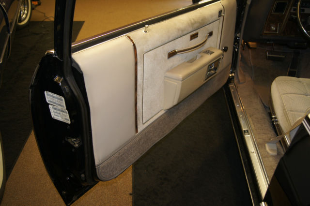 1983 Oldsmobile Eighty-Eight 2dr - photo 12