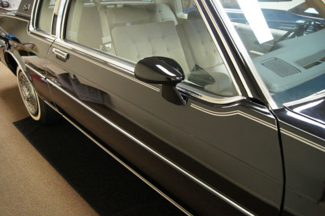 1983 Oldsmobile Eighty-Eight 2dr - photo 3