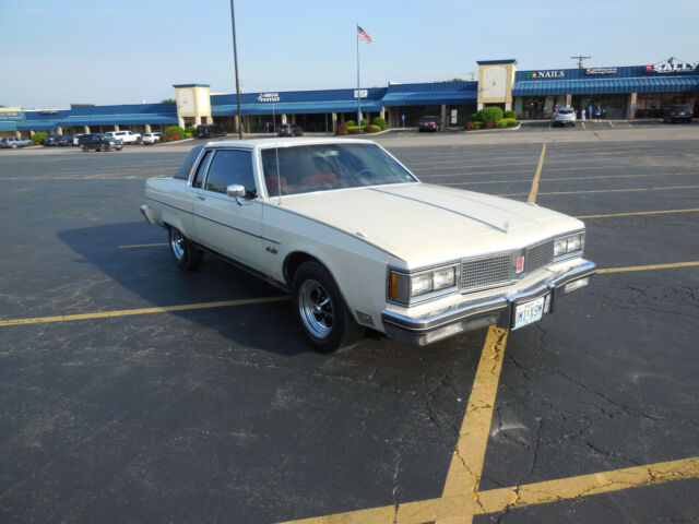 1983 Oldsmobile Ninety-Eight - photo 2