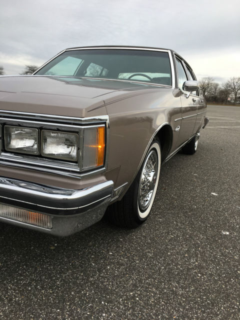 1983 Oldsmobile Ninety-Eight - photo 4