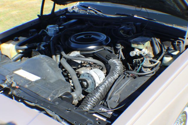 1983 Oldsmobile Ninety-Eight 98 Regency Broughman - photo 9