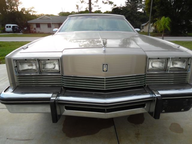 1983 Oldsmobile Toronado - photo 3