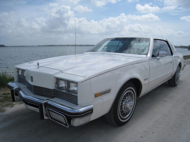 1983 Oldsmobile Toronado - photo 2