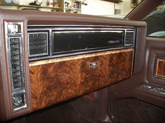 1983 Oldsmobile Toronado Brougham Coupe 2-Door - photo 5
