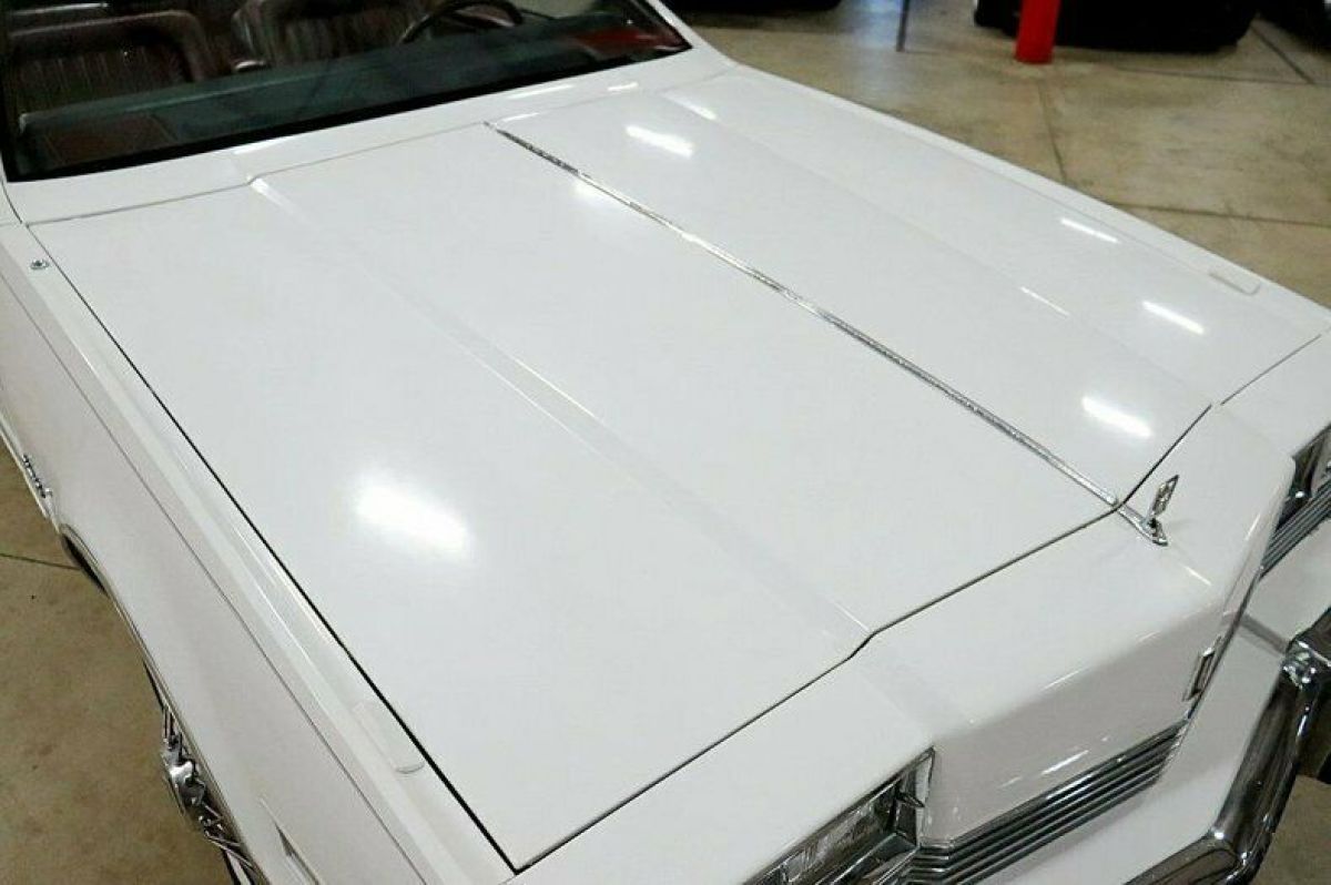1983 Oldsmobile Toronado Brougham - photo 9