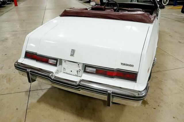 1983 Oldsmobile Toronado Convertible - photo 11