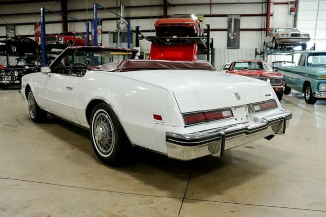 1983 Oldsmobile Toronado Convertible - photo 3