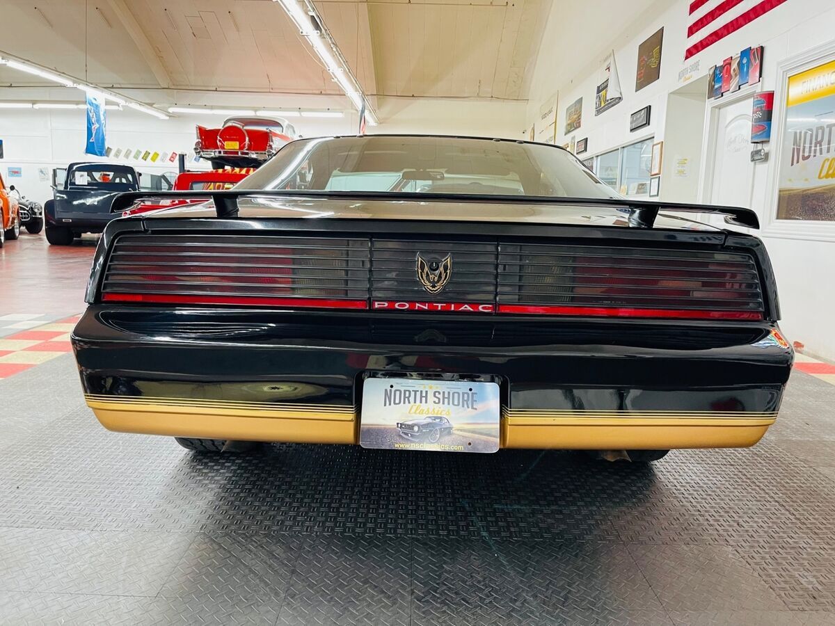 1983 Pontiac Firebird - TRANS AM - SUPER LOW MILES -SEE VIDEO - photo 12
