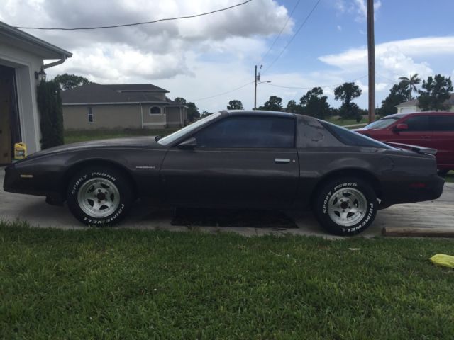 1983 Pontiac Firebird - photo 3
