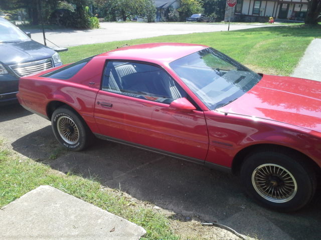1983 Pontiac Firebird Se - photo 3