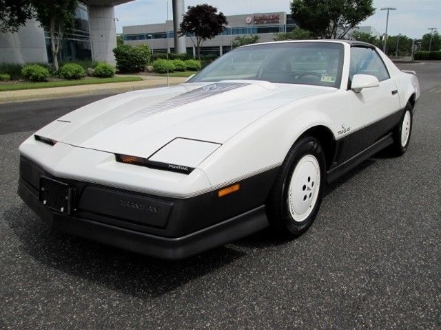 1983 Pontiac Firebird Trans Am 25th Anniversary Daytona 500 Edition Only 24K 1983 Pontiac Firebird Trans Am