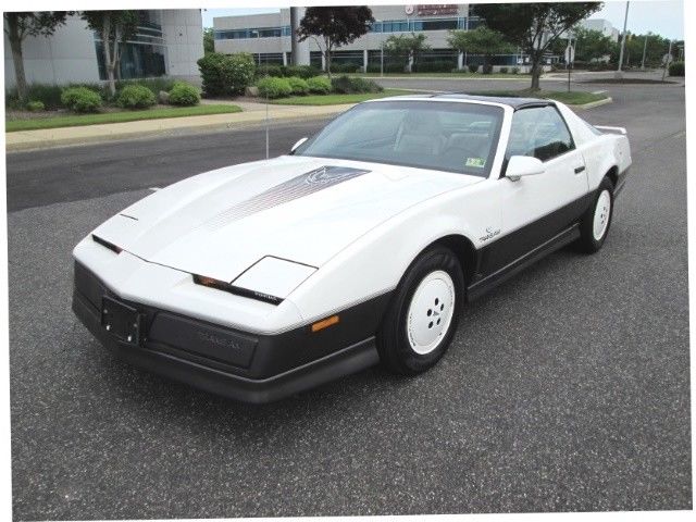 1983 Pontiac Firebird Trans Am - photo 3