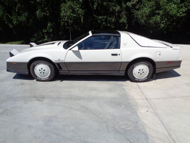 1983 Pontiac Trans Am - photo 3