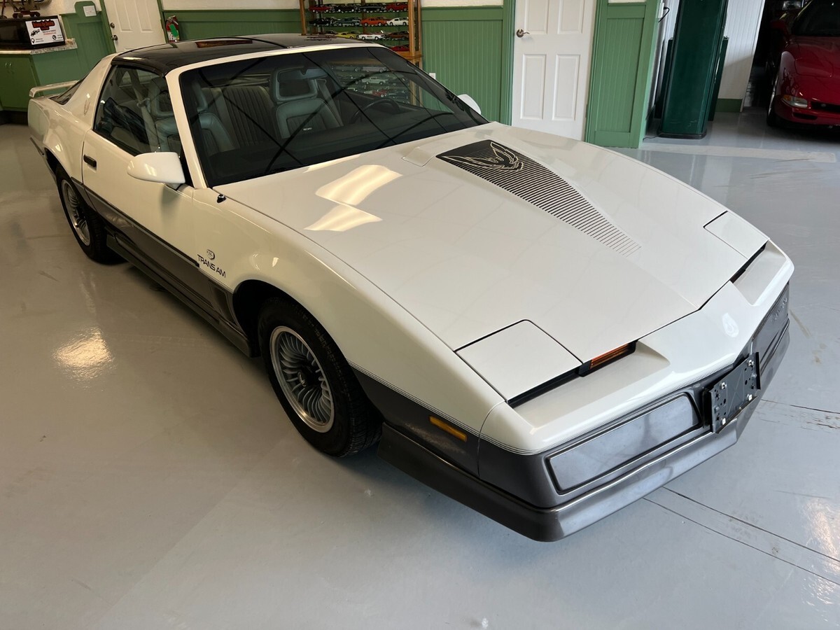 1983 Pontiac Firebird TRANS AM - photo 6