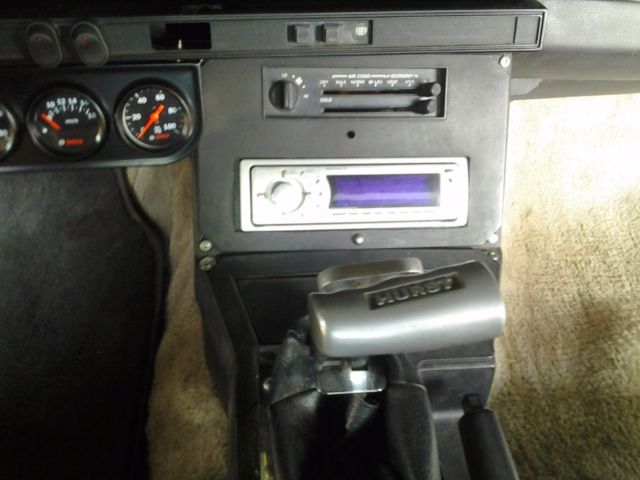 1983 Pontiac Trans Am T-top hatchback - photo 10