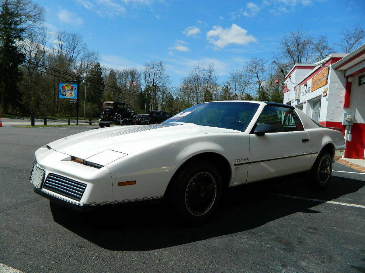 1983 Pontiac Trans Am Firebird - photo 3