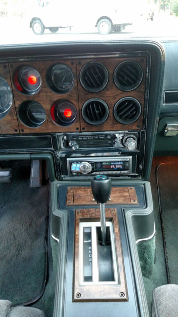 1983 Pontiac Grand Prix - photo 3
