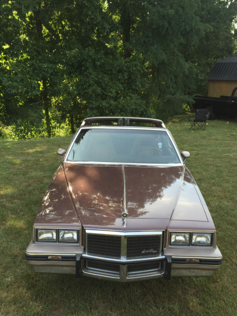 1983 Pontiac Grand Prix - photo 3