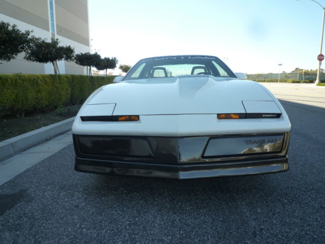 1983 Pontiac Trans Am - photo 3