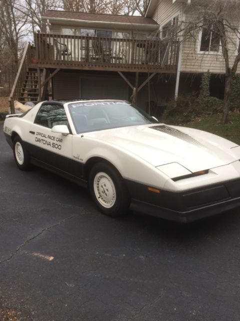 1983 Pontiac Trans Am Daytona 25th Anniversary Edition - photo 3