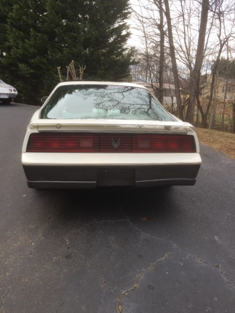 1983 Pontiac Trans Am Daytona 25th Anniversary Edition - photo 4