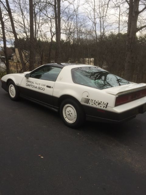 1983 Pontiac Trans Am Daytona 25th Anniversary Edition - photo 5