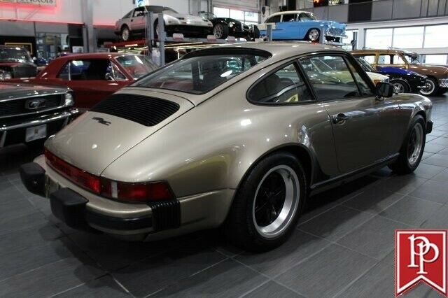 1983 Porsche 911 SC - photo 7
