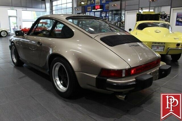 1983 Porsche 911 SC - photo 8