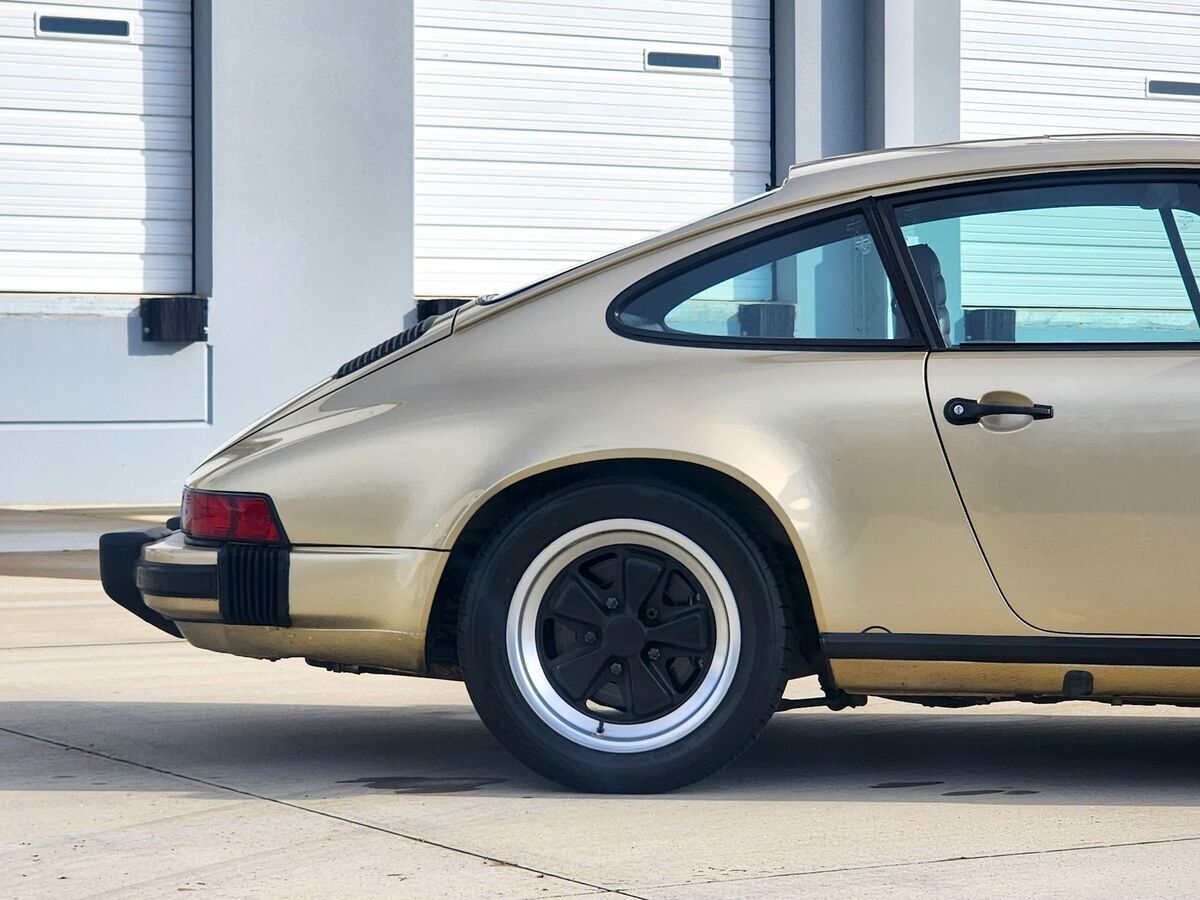 1983 Porsche 911 SC - photo 12