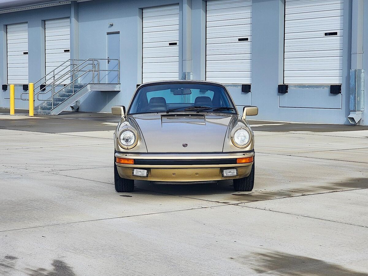 1983 Porsche 911 SC - photo 2