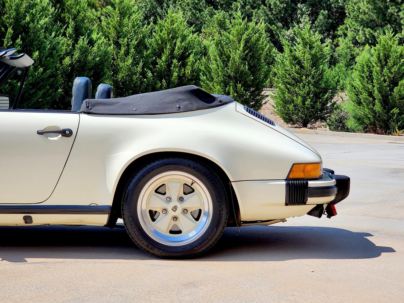 1983 Porsche 911 SC Cabriolet - photo 12