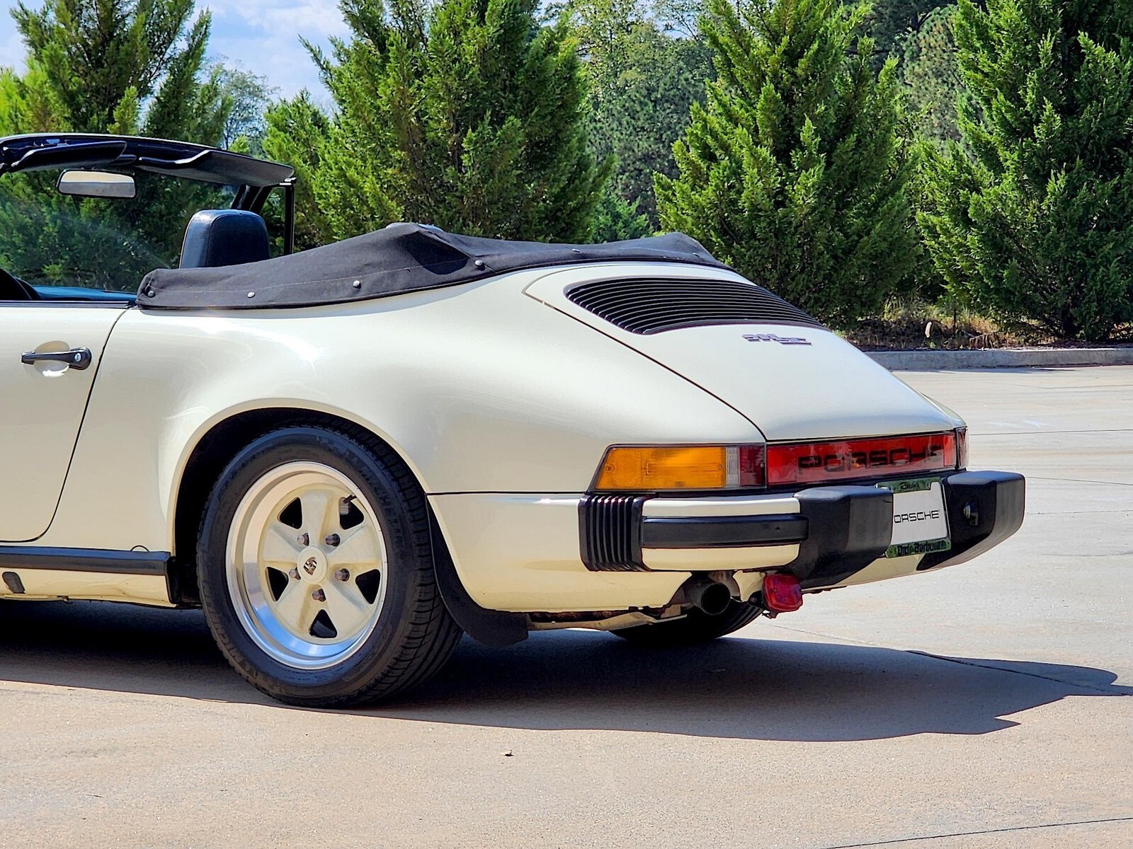 1983 Porsche 911 SC Cabriolet - photo 13