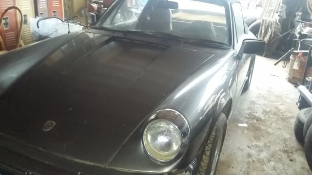1983 Porsche 911 SC Cabriolet project fixer upper collector classic car 1983 Porsche 911