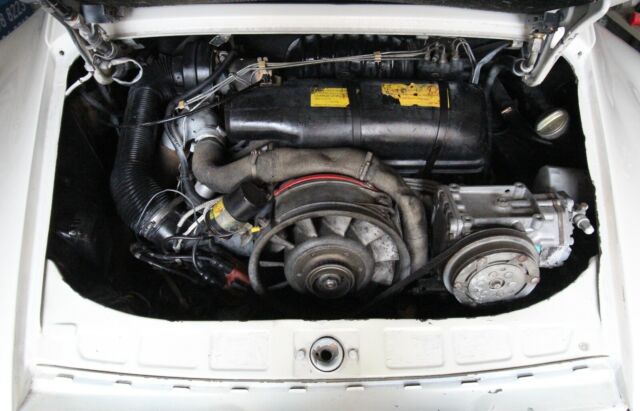 1983 Porsche 911 SC - Steel Wide Body - Factory AC/ PW - photo 9