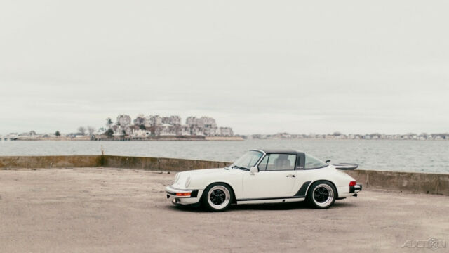 1983 Porsche 911 SC Targa - photo 2