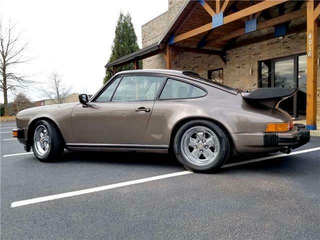 1983 Porsche 911 - photo 3