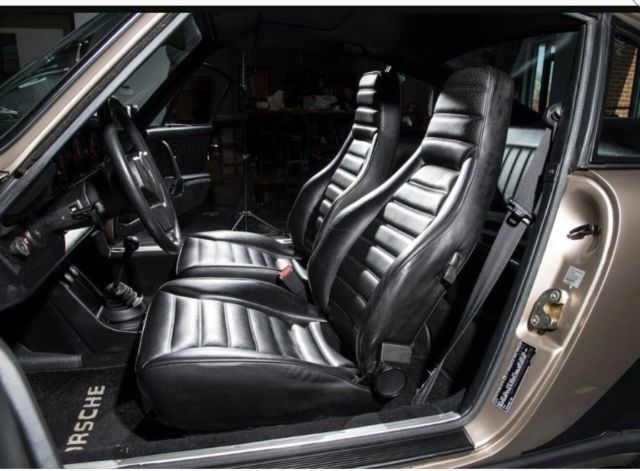 1983 Porsche 911 - photo 2