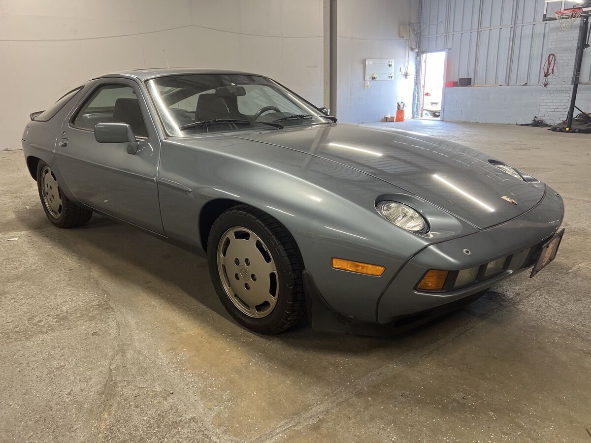 1983 Porsche 928 S - photo 3